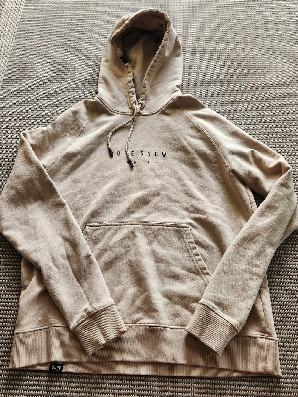 Dope Snow Hoodie Mens Small Beige Sand Mountain Graphic Sweatshirt FW22